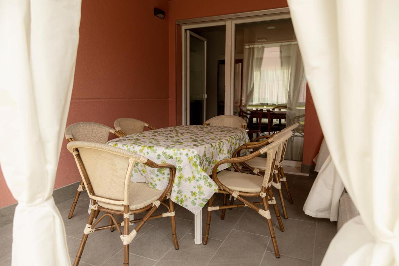 Holiday Apartments Giulia - Blue Pietramurata Eksteriør bilde